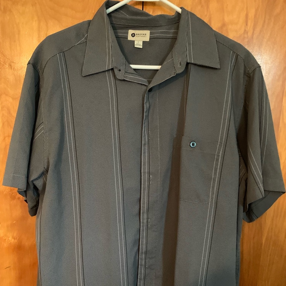 Men’s short sleeve button down shirt